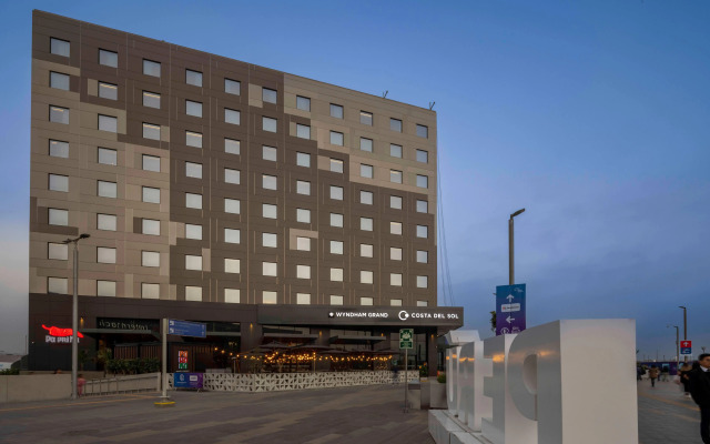 Wyndham Grand Costa Del Sol Lima Airport