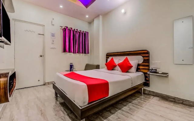 Hotel Comfort by OYO Rooms