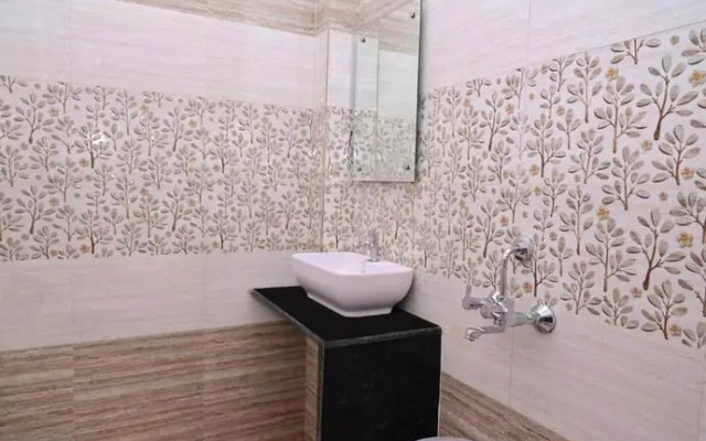 Goroomgo Nath Palace Varanasi