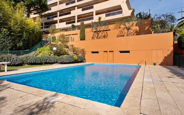 Aesthetic Apartment in Nice With Swimming Pool