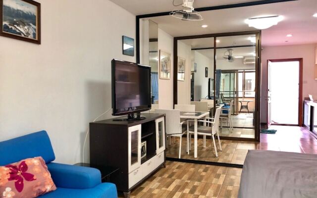 1 Bedroom View Swimming Pool 316 Jhr