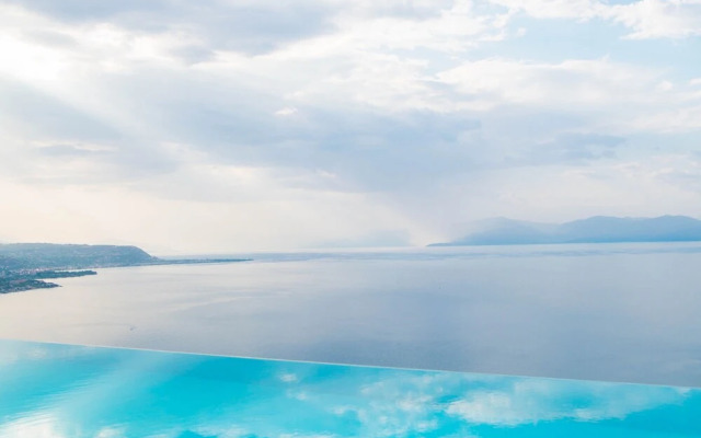 Le Grand Bleu Resort