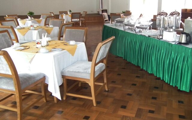 Golden Mrauk U Guest House