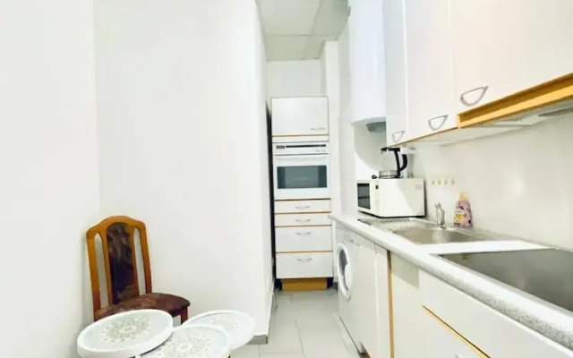 Sweet 3BR Apt in a Quiet Neighborhood