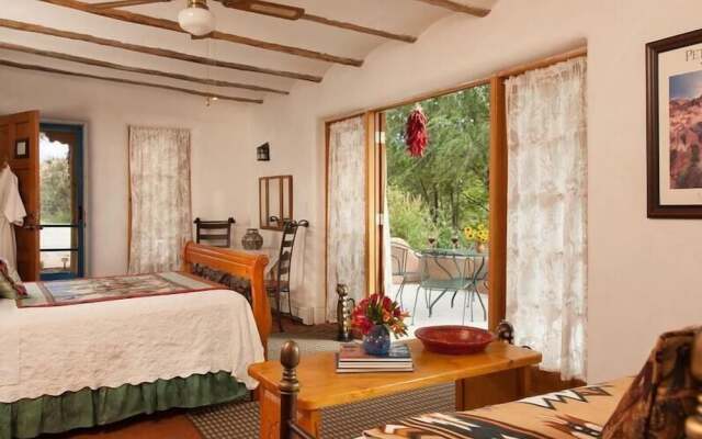 Casa Escondida Bed & Breakfast