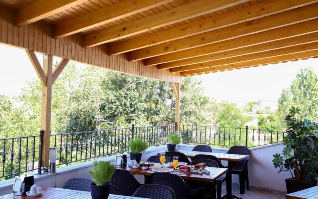Elia İmroz Hotel