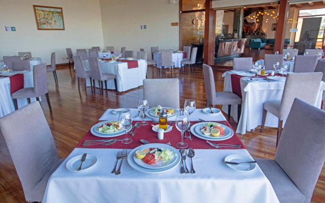 Gran Hotel Vicente Costanera
