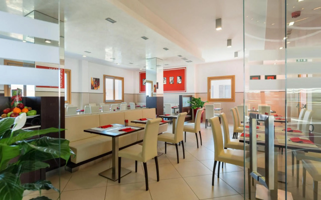Kairos Garda Hotel