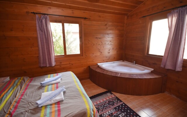 Villa Belize 1 by Helaltatilvillari