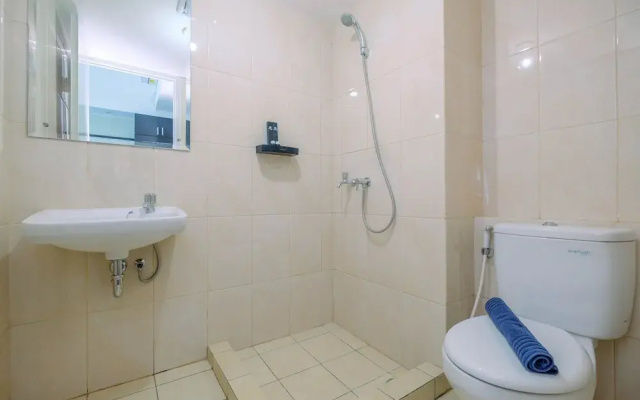 Pool View Studio Apartment @ Springlake Summarecon Bekasi