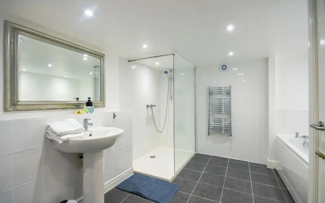 Boughton House Apartments by Guestz