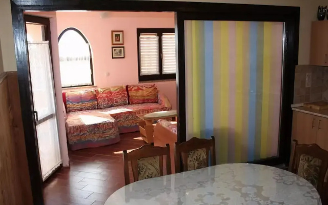Apartment on the Second Floor
