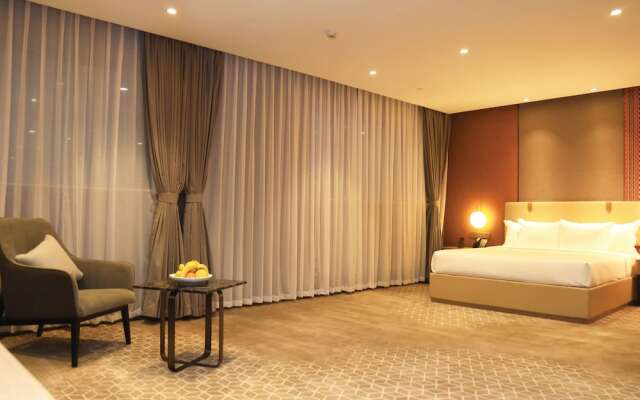 Skylight In-Terminal Hotel