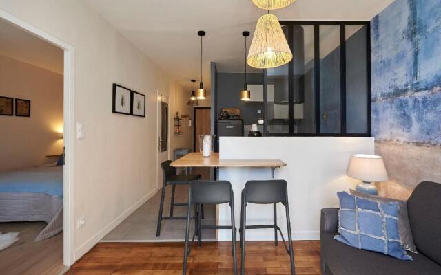 Beautiful apartment with terraceair conditioned-beautifully decorated #K6