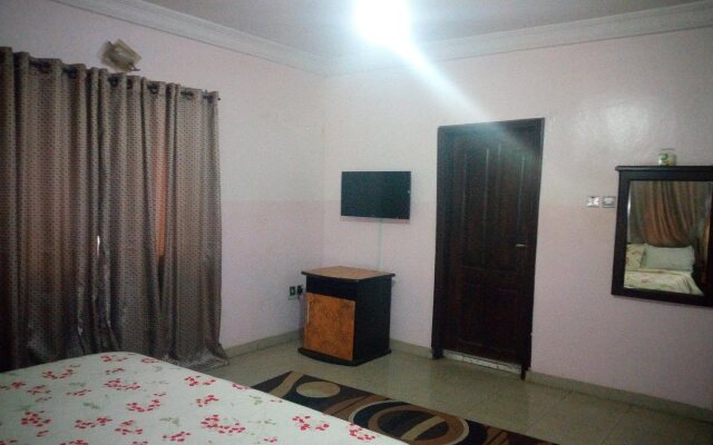 Bayse One Executive Suites and Bar