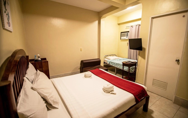 Kiwi Hotel