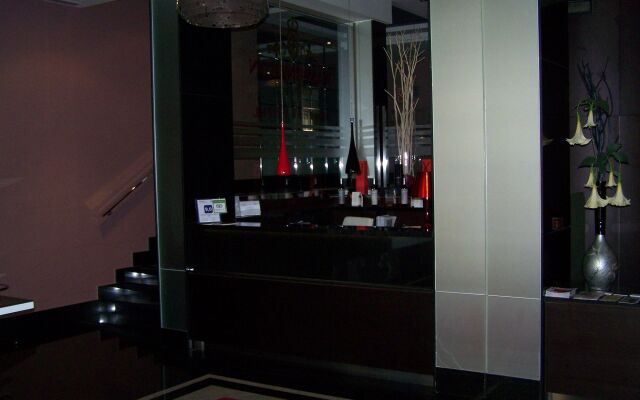 Washington Parquesol Suites & Hotel