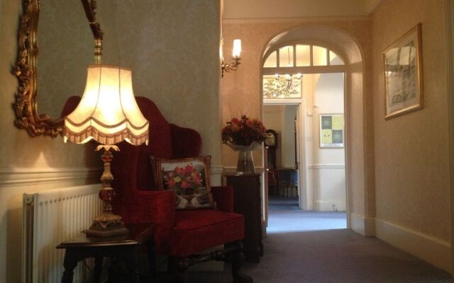 Esseborne Manor Hotel