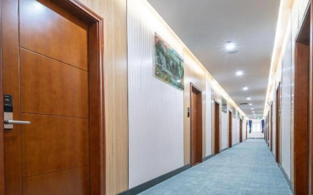 Shanshui Business Hotel (Zhuhai Jida Lovers Road)