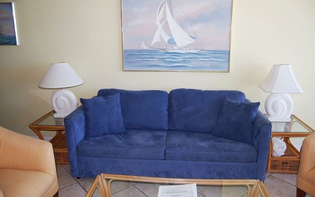 Island Winds East 409 condo