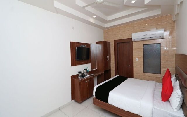 Capital O 28016 Hotel Big Dream