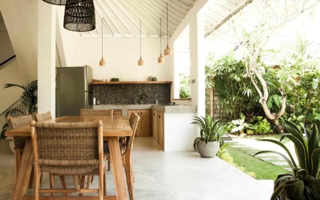 The Ravenala House