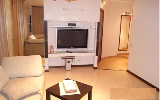 Аврора на улице 50 Лет Октября 16