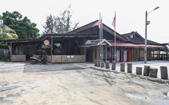 Cerana Villa Resort  Medan Ikan Bakar