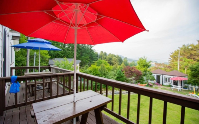 Pyeongchang Healing Hasigae Dog Pension