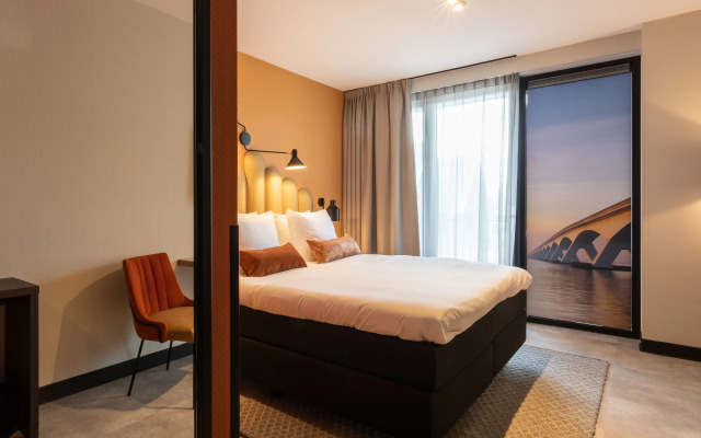 Hotel Zeeuws Licht  Kloeg Collection