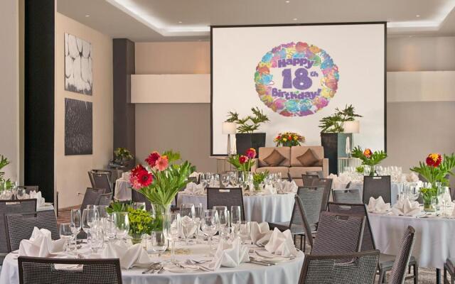 Seda Abreeza - Newly Renovated