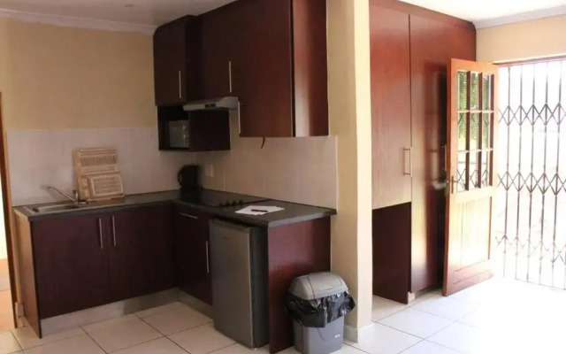 Classic Cape Dutch Studio Apartment