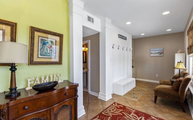 Pelican Pass by ALBVR