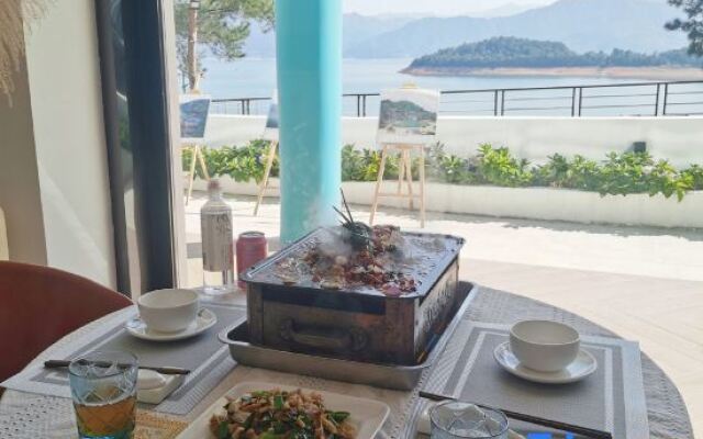 Xiyan, Enjoy Lake Living