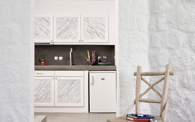 Delmar Apartments & Suites - Delmar Collection