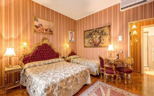 Domus Colosseo Hotel