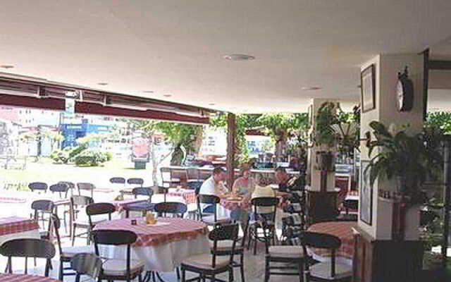 Bonjour Hotel