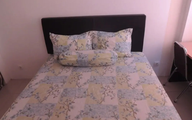 Studio Room at V Apartment