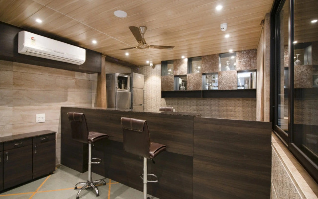 Royal Garden Resort & Lawns by OYO Rooms