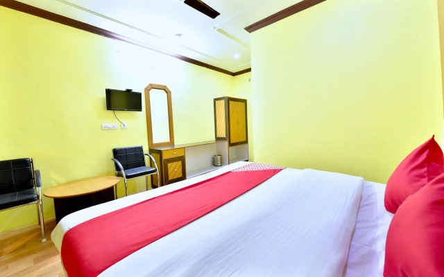 OYO 12740 Hotel Amandeep