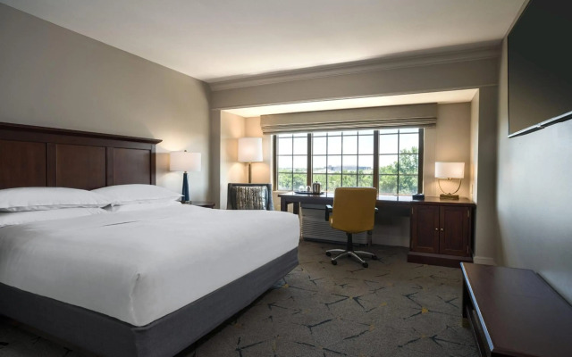 Sheraton Baltimore Washington Airport Hotel - BWI