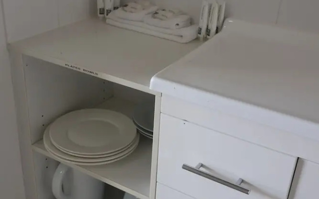 Park Avenue Hotel Motel