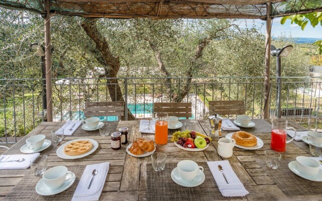 Casale Montegiovi 6 4