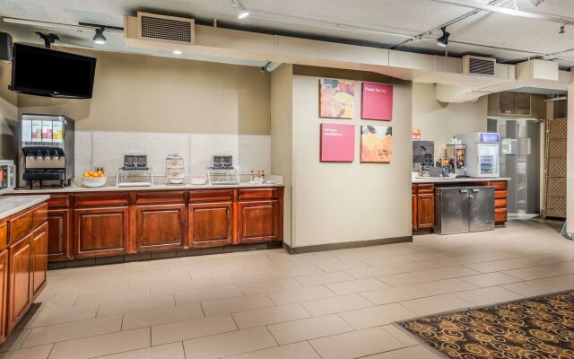 Comfort Suites Chicago O'Hare Airport