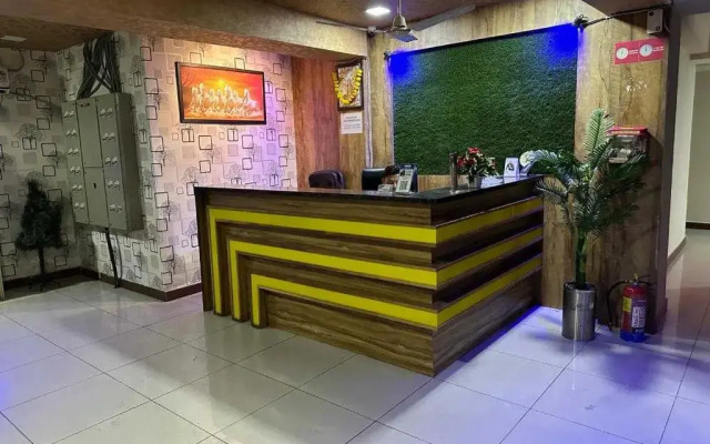 Hotel Shiv Kunj by OYO Rooms