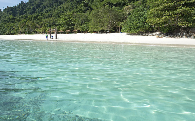 Victoria Cliff Nyaung Oo Phee Island