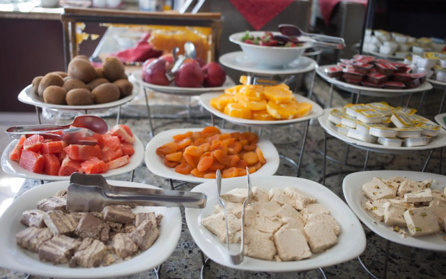 Rumi Hotel