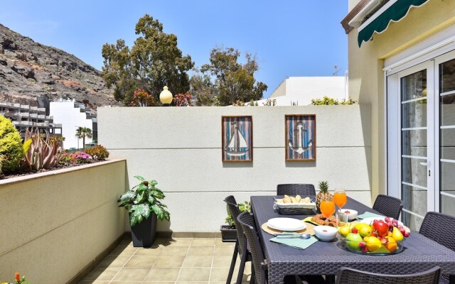 Penthouse in Mogan IV With Terrace