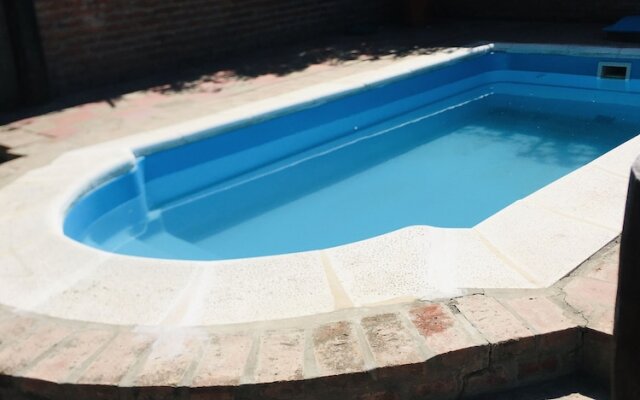 Beautiful House 2 to 9 People