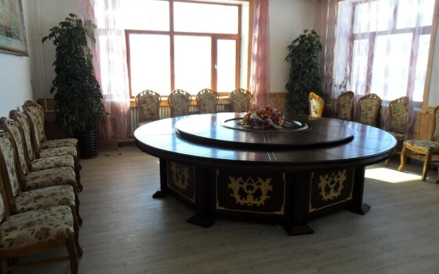 Yabuli Courtyard